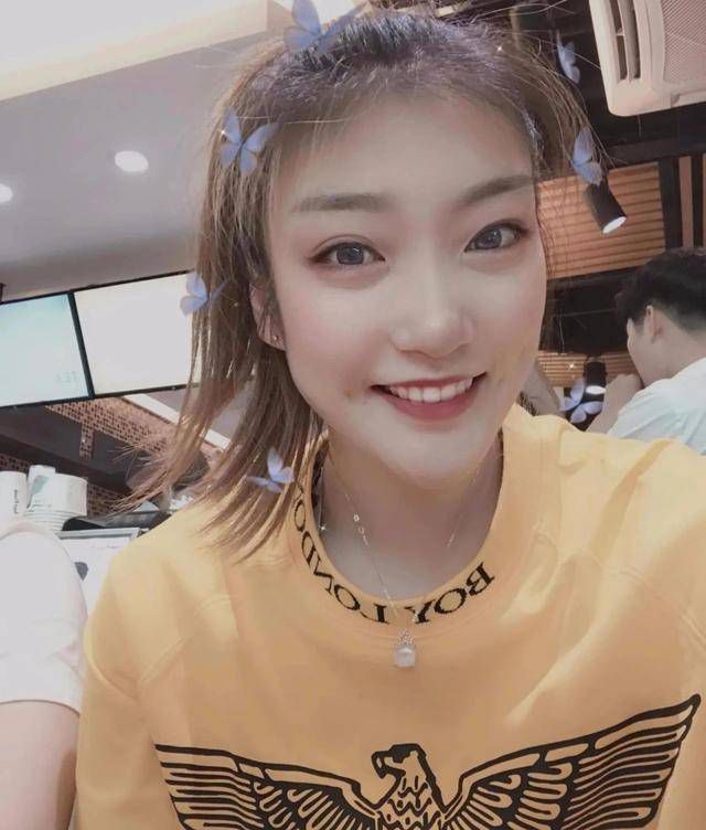 轻佻寡妇k8